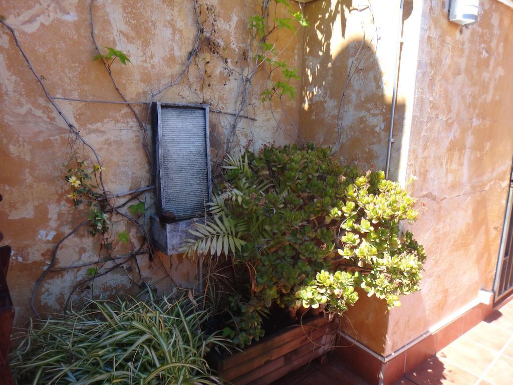 A Home In Barcelona Phòng bức ảnh